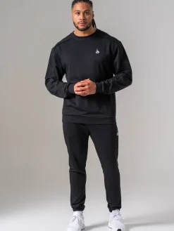 Dynamic Pullover
