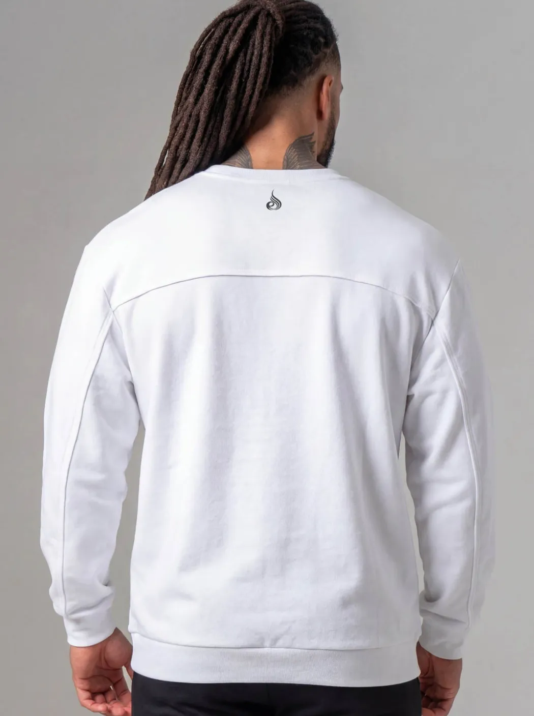 Dynamic Pullover