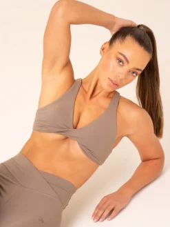 Momentum Twist Sports Bra